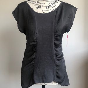 NWT Grey short sleeve scoop neck top shirt Size Small